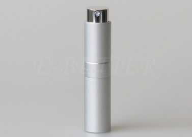 De ronde Metaal5ml Navulbare Draai en Spritz-de het Parfumfles van de Verstuiversreis verdraaiden Matte Silver Color